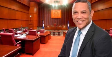 Franklin Romero alegre por conclusión de su proyecto 3R en San Francisco de Macorís