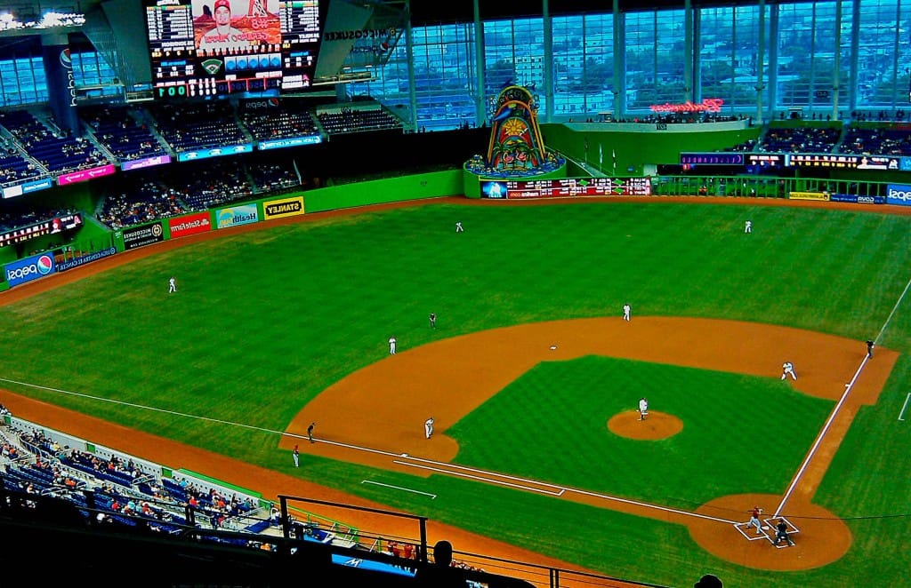 Los Marlins de Miami cerraron contratos que aseguran la utilización del estadio loanDepot Park